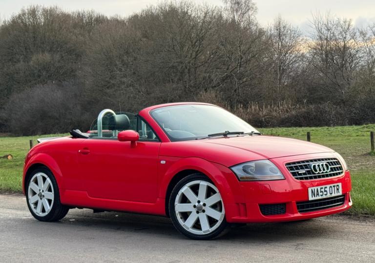 AUDI TT 3.2 V6 QUATTRO PETROL MANUAL CONVERTIBLE 2005 [55] RED
