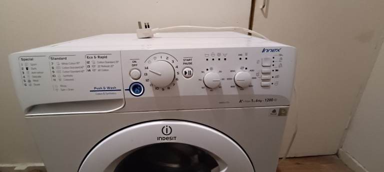 INDESIT WASHING MACHINE