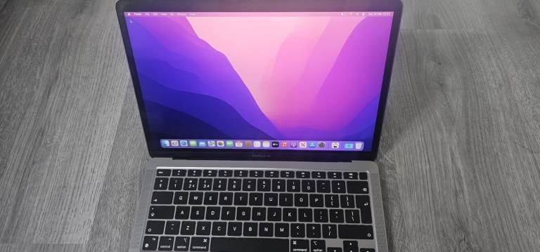 Macbook Air 2022 13 M1, 8GB RAM, 256 GB SSD NEW