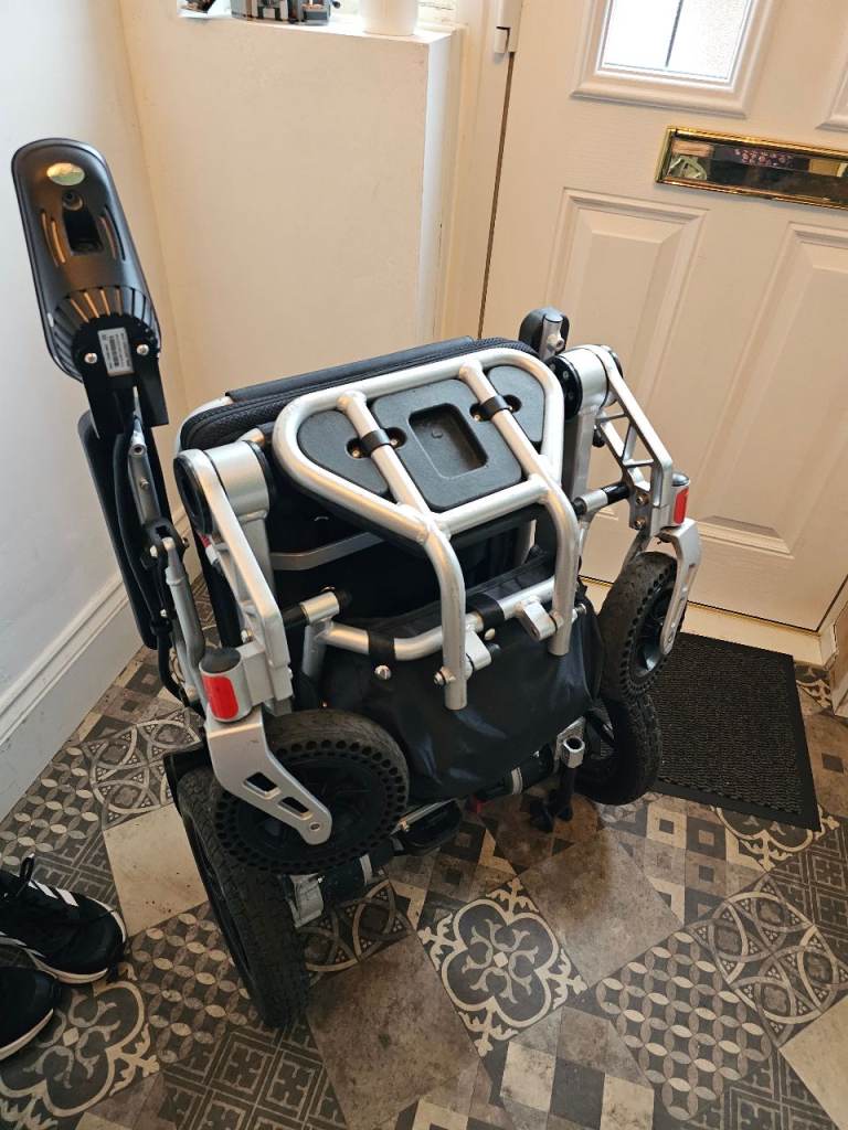 Electric wheelchaire excellant condition