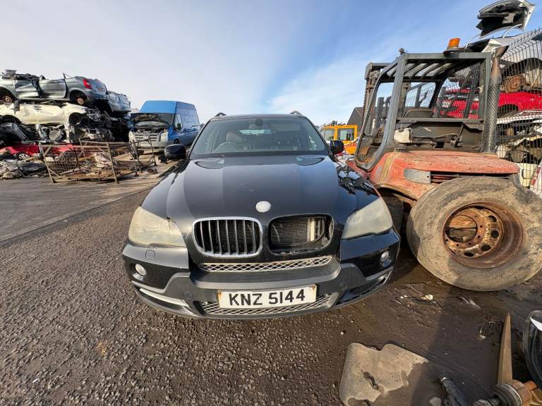 2005 BMW X5, 3.0 diesel, breaking for parts only, all parts available. 