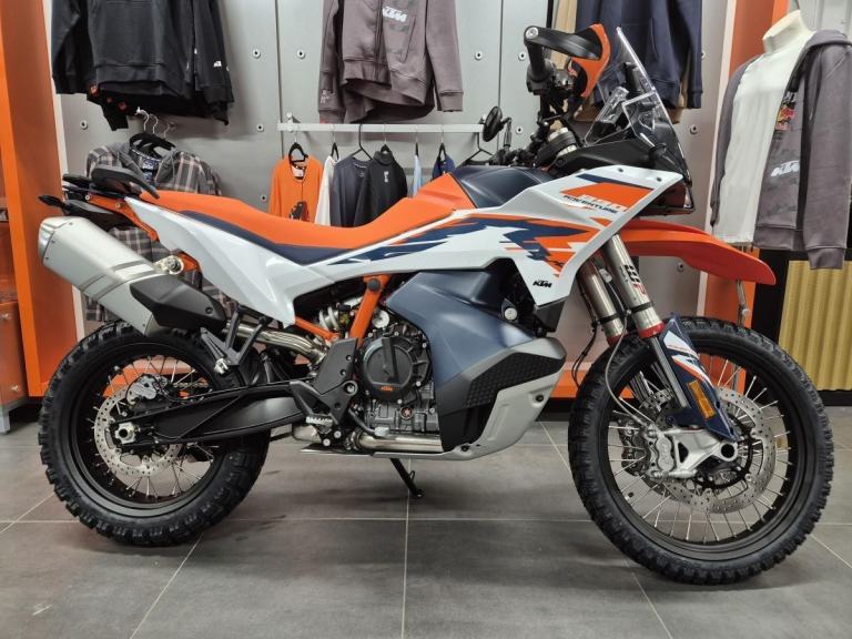 2025 KTM 890 Adv R. CALL KTM LONDON [Phone number removed]
