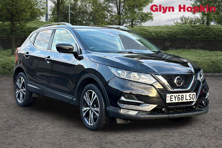 2018 Nissan Qashqai 1.6 DiG-T N-Connecta [Glass Roof Pack] 5dr Hatchback Petrol Manual