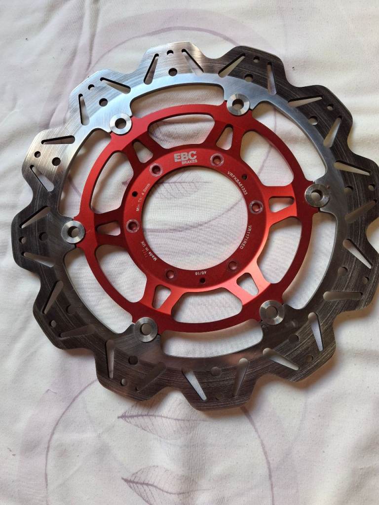 Honda CBR1000RR Fireblade 2008 - 2015 (16) EBC Brake Disc Set