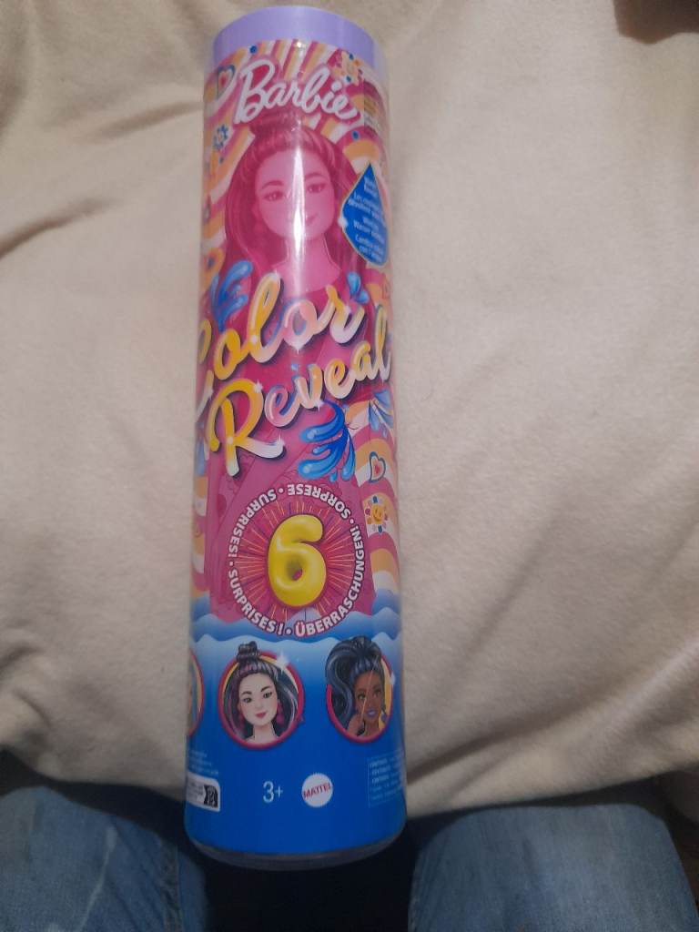 Barbie Color Reveal Doll with 6 Surprises – Brand New
