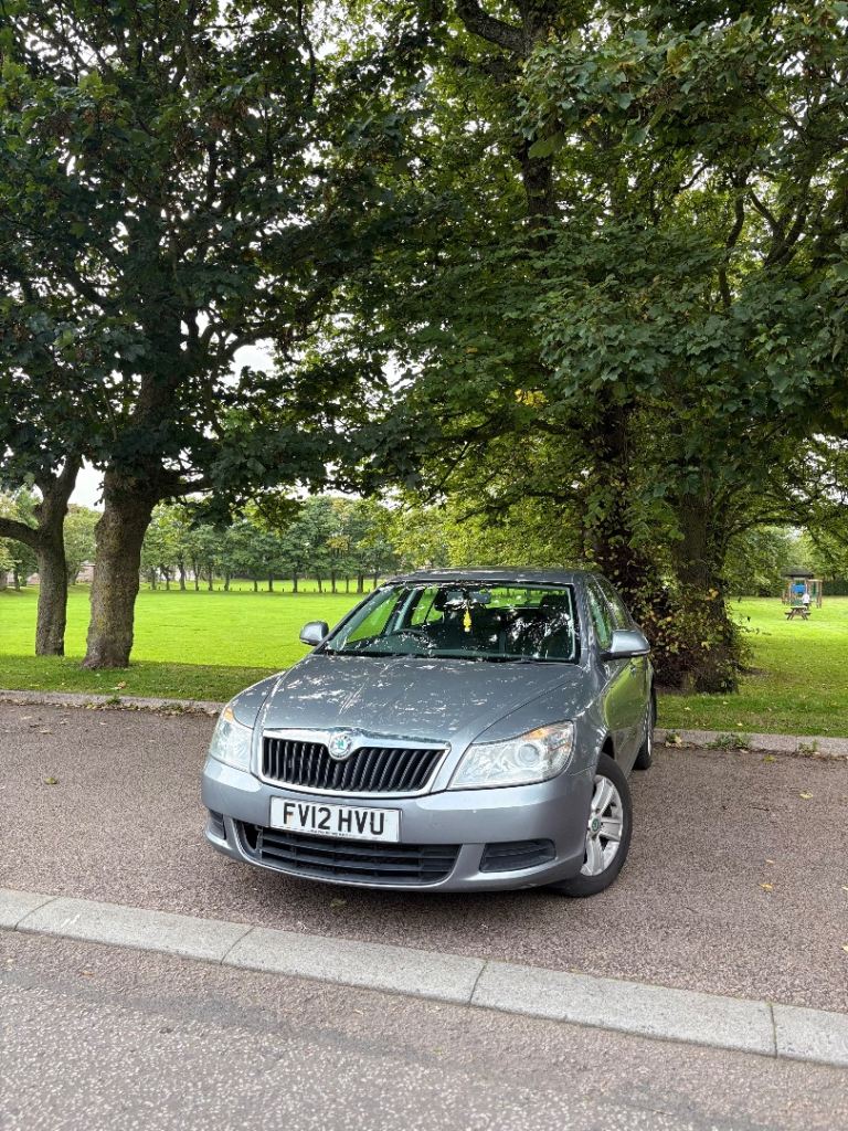 Skoda, OCTAVIA, Hatchback, 2012, Manual, 1598 (cc), 5 doors
