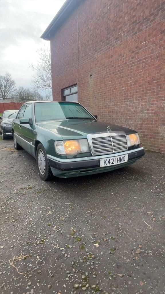 1993 mercedes 300D FOR SALE 