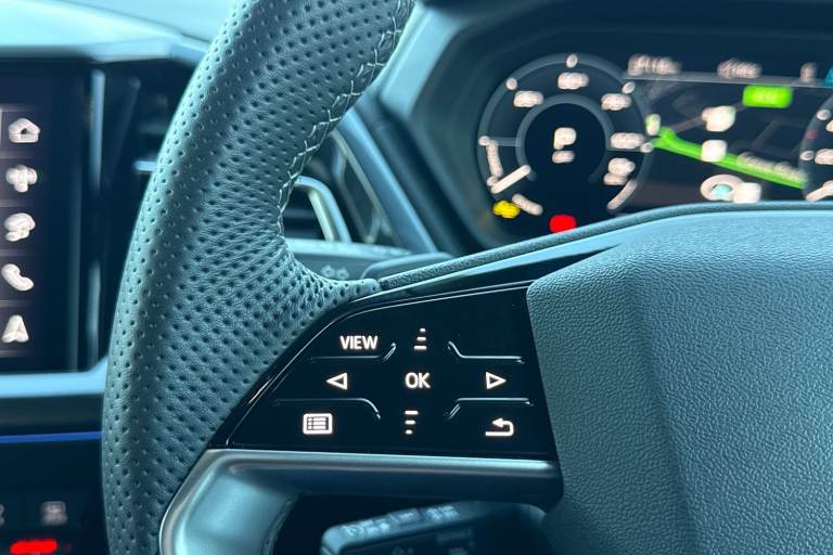 2025 Audi Q4 e-tron Q4  Black Edition 45 e-tron   kW SUV ELECTRIC Automatic