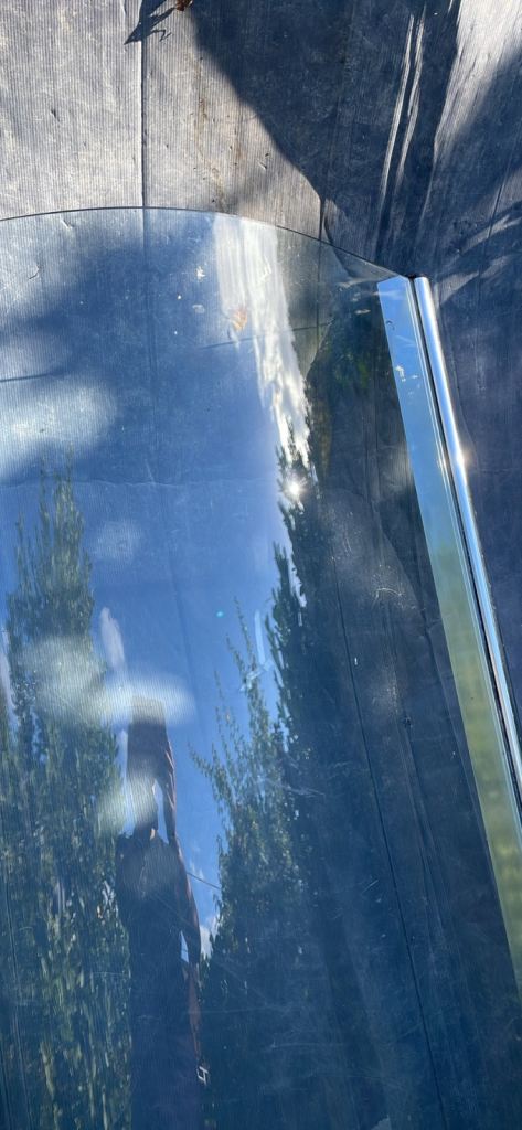 Glass screen for the bathroom