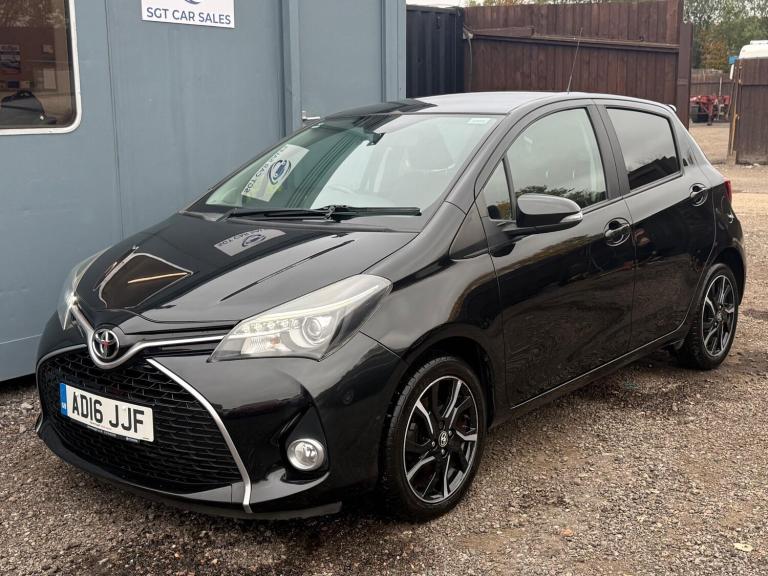 2016 Toyota Yaris 1.33 Dual VVT-i Design Euro 6 5dr HATCHBACK Petrol Manual