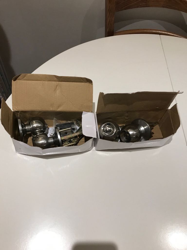 Interior/Exterior Door locks X2