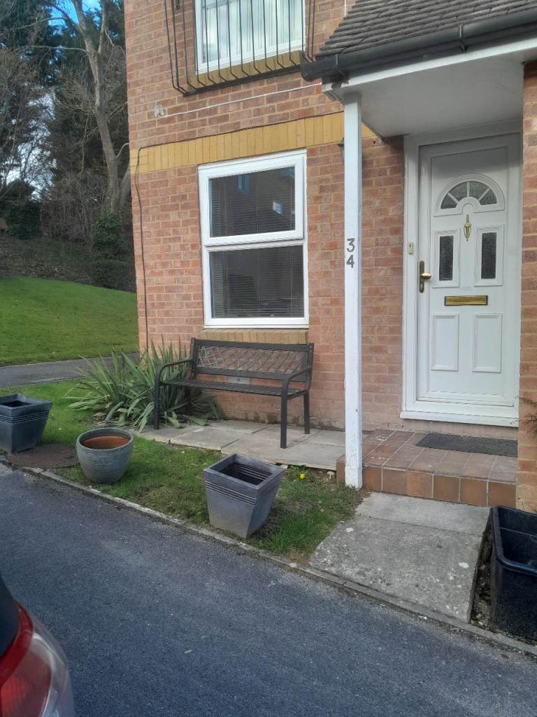 Ground floor 1 bed flat for sale