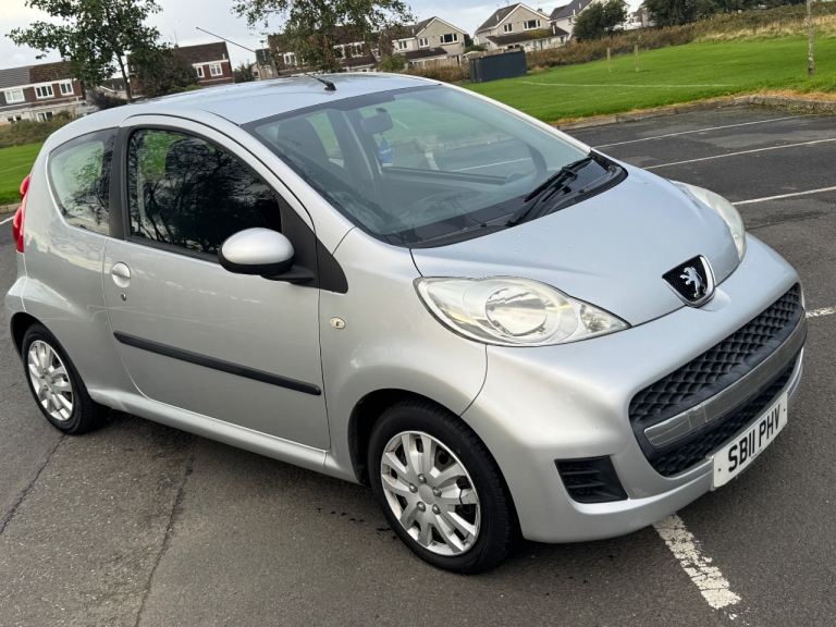 Peugeot, 107, Hatchback, 2011, Manual, 998 (cc), 3 doors