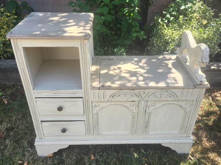 Charming Cream Wooden Storage Bench - Good Condition