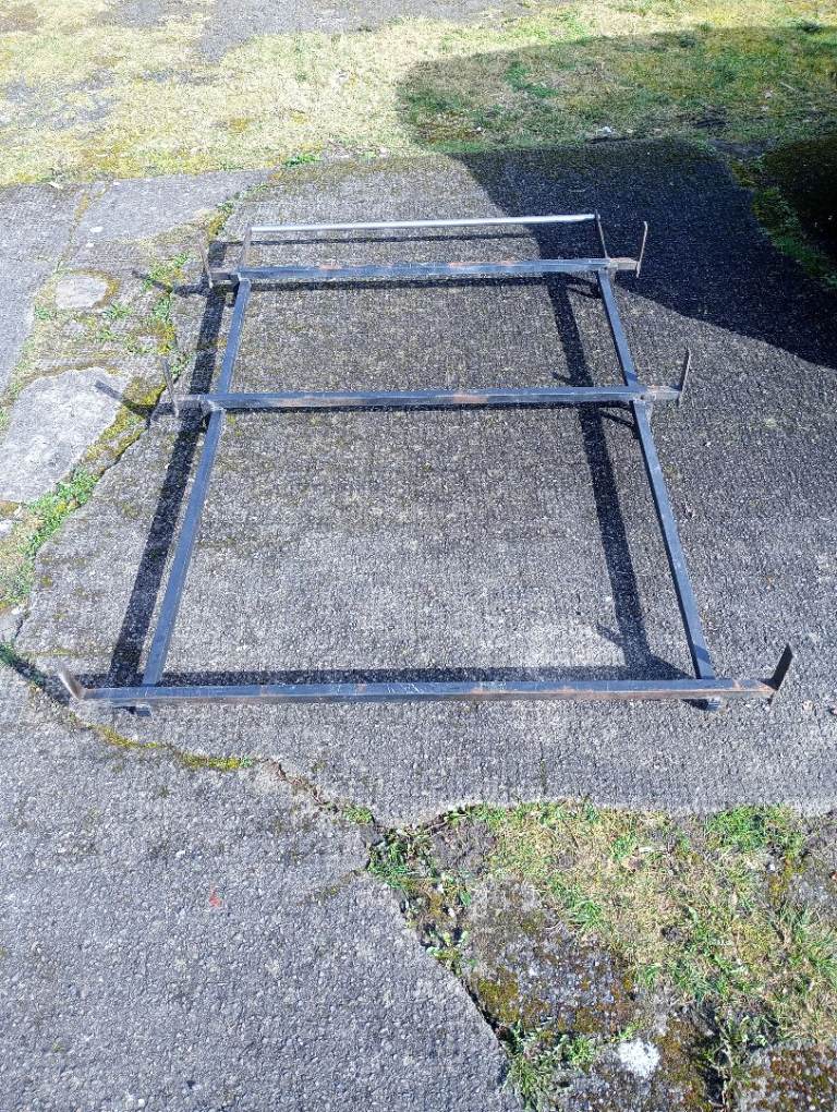 Transit Connect Roof Bars and Cargo Cage.