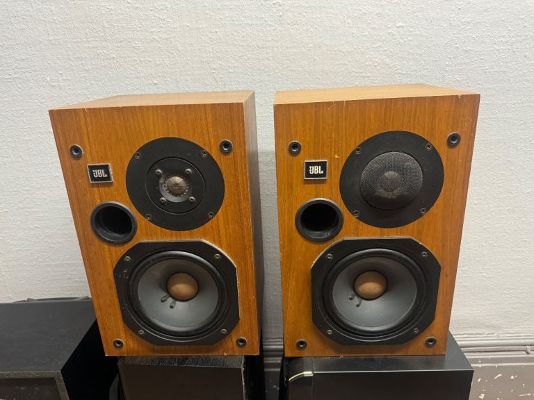 JBL L20T 2-Way 100 Watt Bookshelf Speakers