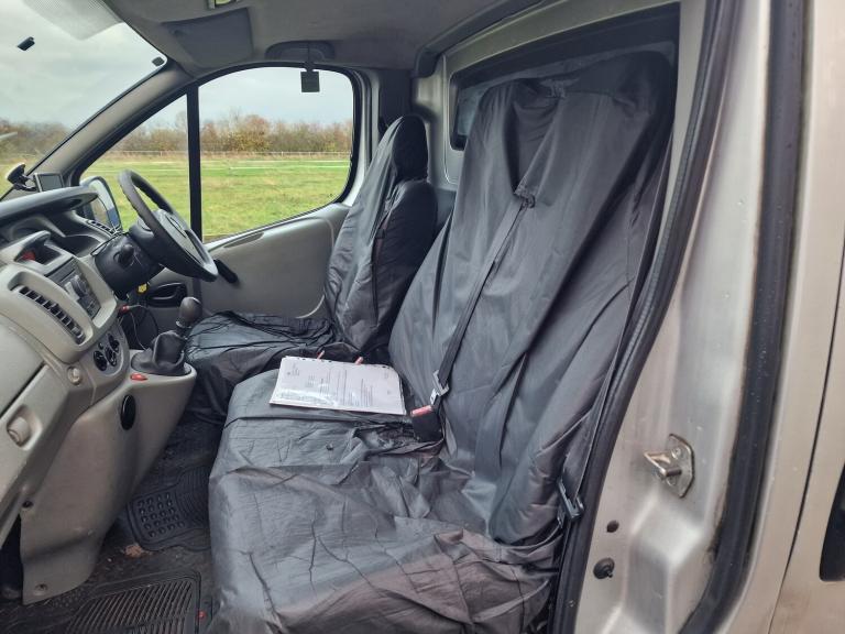 2008 Vauxhall Vivaro Silver LWB  Drives Perfect  3m MOT  Camper Project