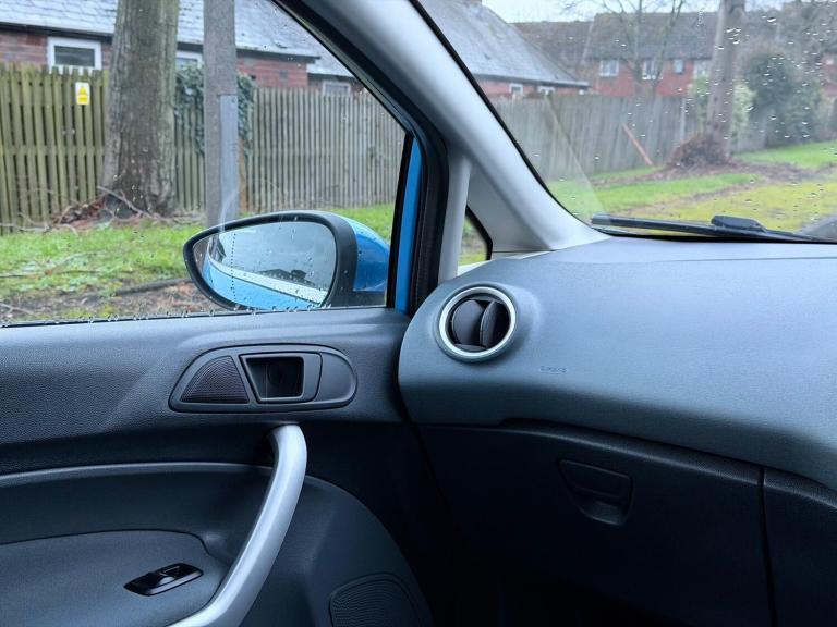 2011 Ford Fiesta 1.25 Zetec 3dr HATCHBACK Petrol Manual