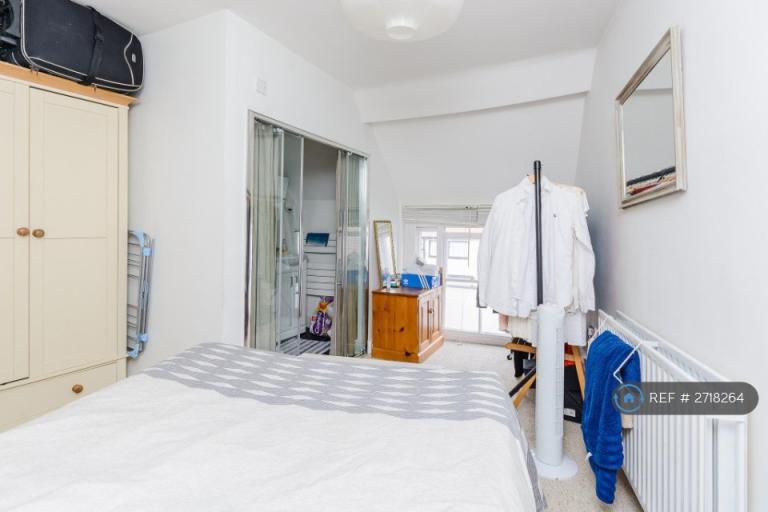 1 bedroom flat in Causeway, Bicester, OX26 (1 bed) (#2718264)