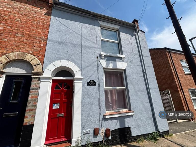 1 bedroom flat in Pytchley St, Northampton, NN1 (1 bed) (#2963758)