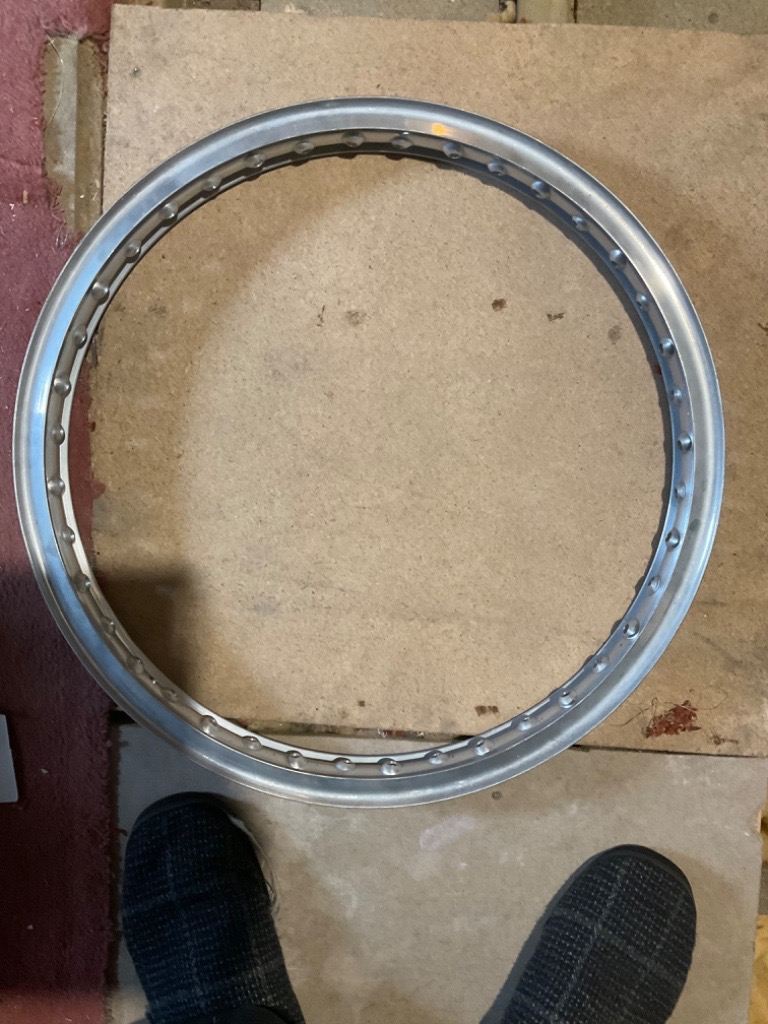 Classic 21” borrani rim