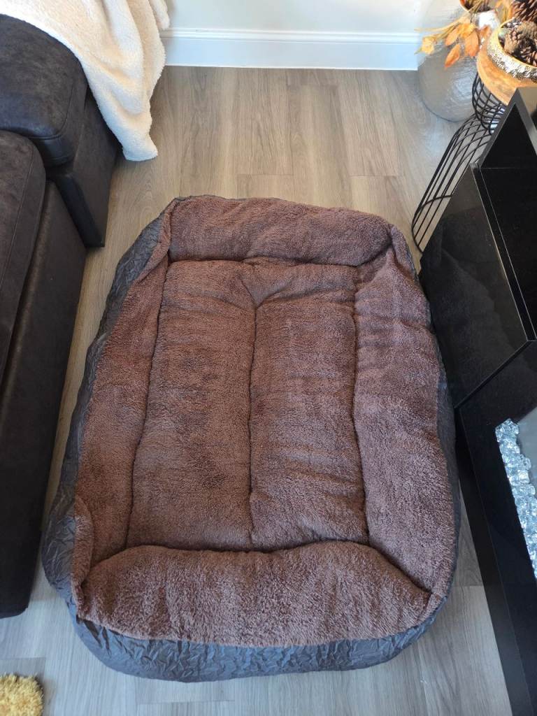 Large dog bed never used 