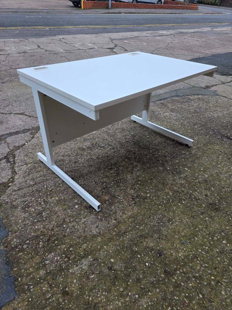 small white office desk 120cm x 80cm