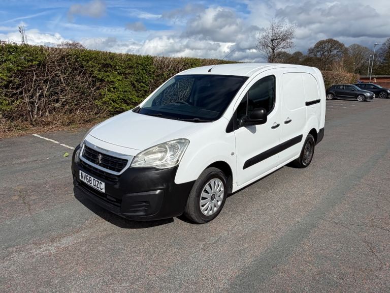 Peugeot partner 1.6 blue hdi 5 seat crew van, no vat