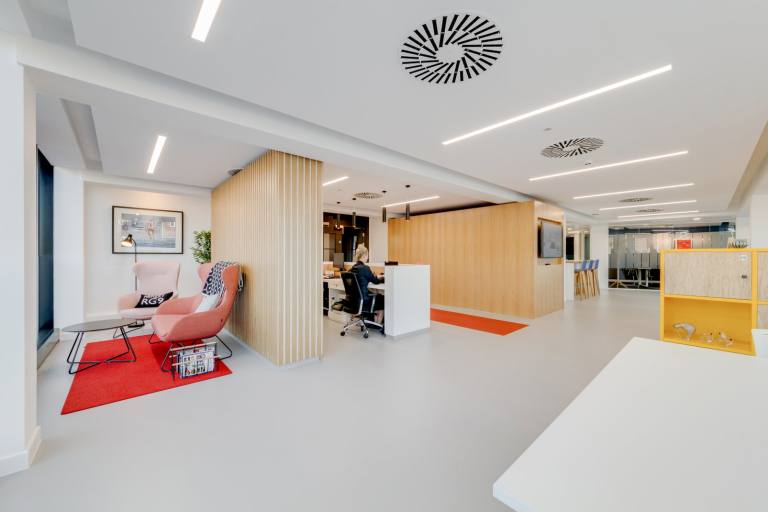 Henley on Thames - RG9 1HG \ Coworking Access Available - Start Anytime