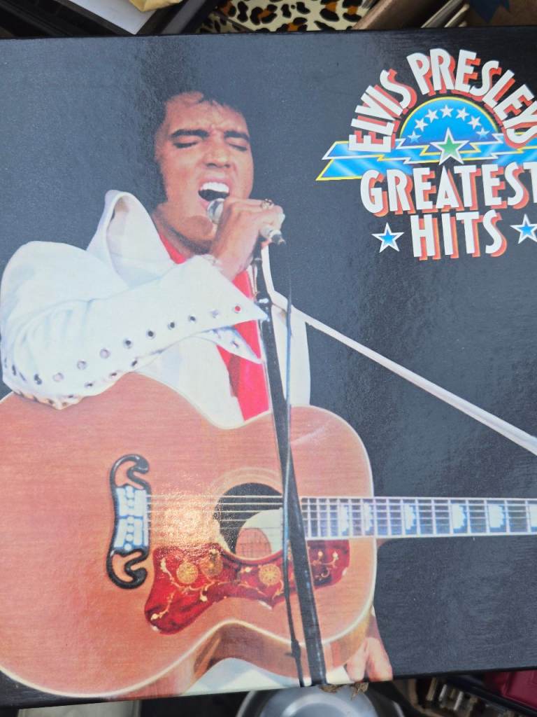 Vintage  - Elvis is in the house in 6 volumes vinyls