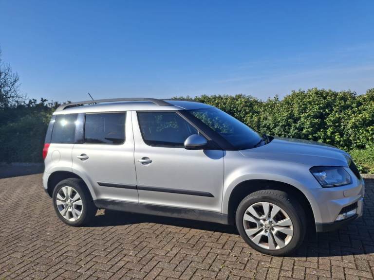 Skoda, YETI OUTDOOR, Hatchback, 2016, Manual, 1197 (cc), 5 doors