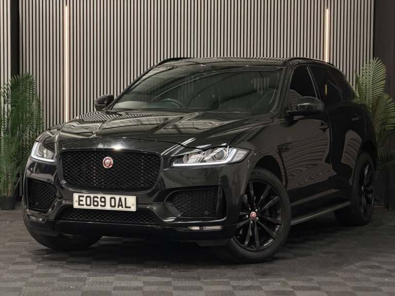 2019 Jaguar F-Pace 2.0d [180] Chequered Flag 5dr Auto AWD ESTATE DIESEL Manual