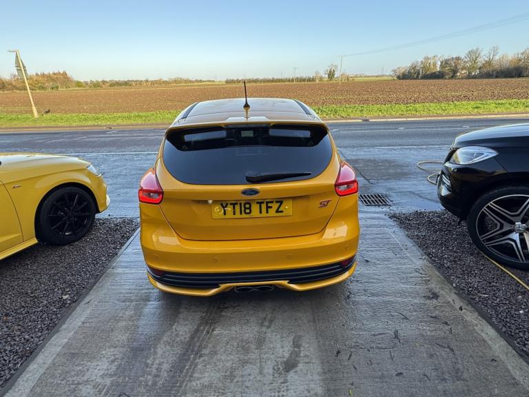 FORD FOCUS 2.0 TDCi ST-3 Yellow Auto Diesel 2018