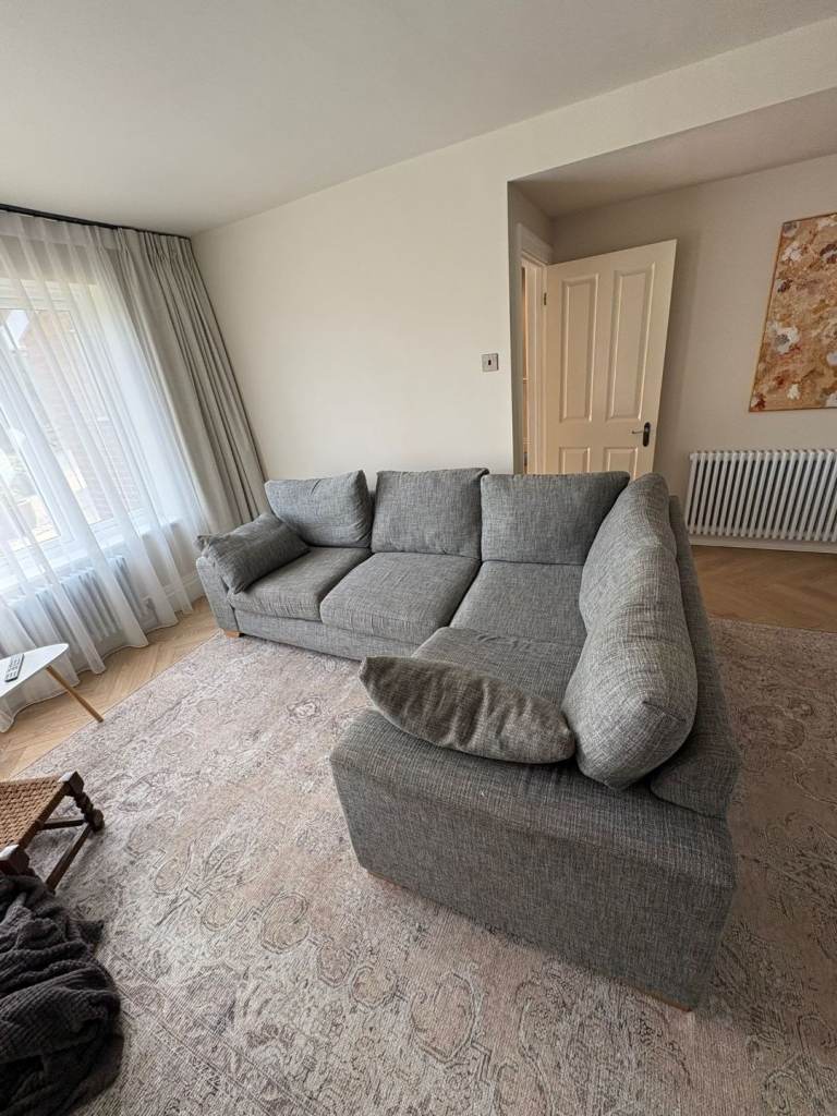 Corner sofa for £185