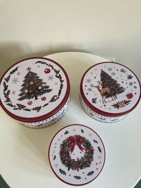 Lovely Set of Three Festive Tins – Christmas Designs