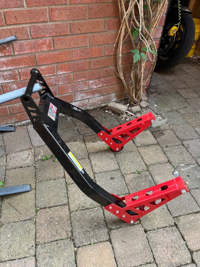 Paddock stand