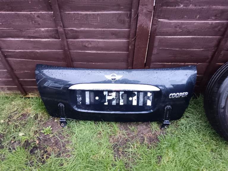 Mini R52 rear hatch, astro black Metallic 