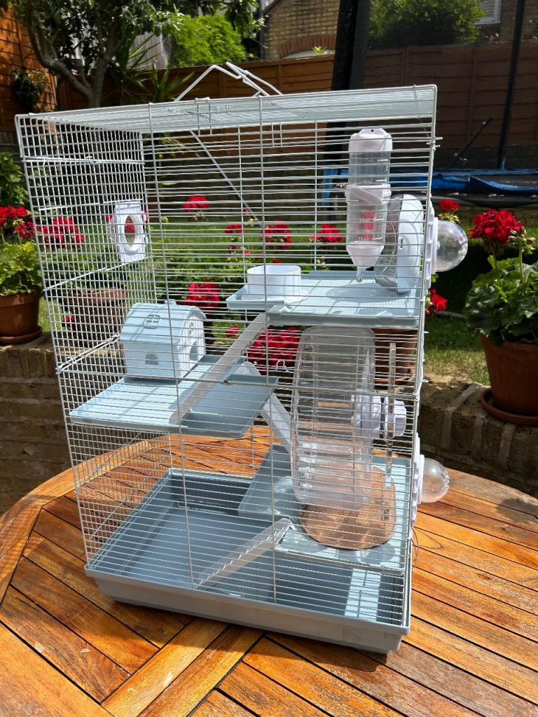 Hamster cage with Bucastate super silent running wheel
