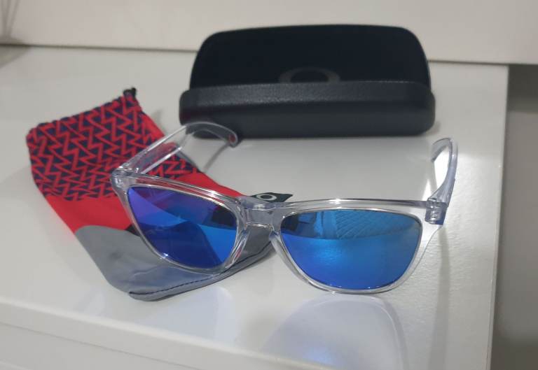 Oakley frogskins sunglasses
