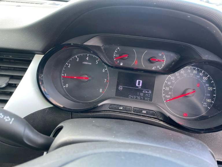 2021 Vauxhall Crossland 1.2 Griffin SUV 5dr Petrol Manual Euro 6 (s/s) (83 ps) HATCHBACK Petrol M...