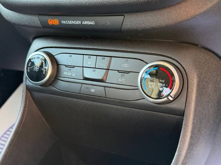 2018 Ford Fiesta 1.0T EcoBoost Zetec Hatchback 5dr Petrol Manual Euro 6 (s/s) (100 ps) Hatchback ...