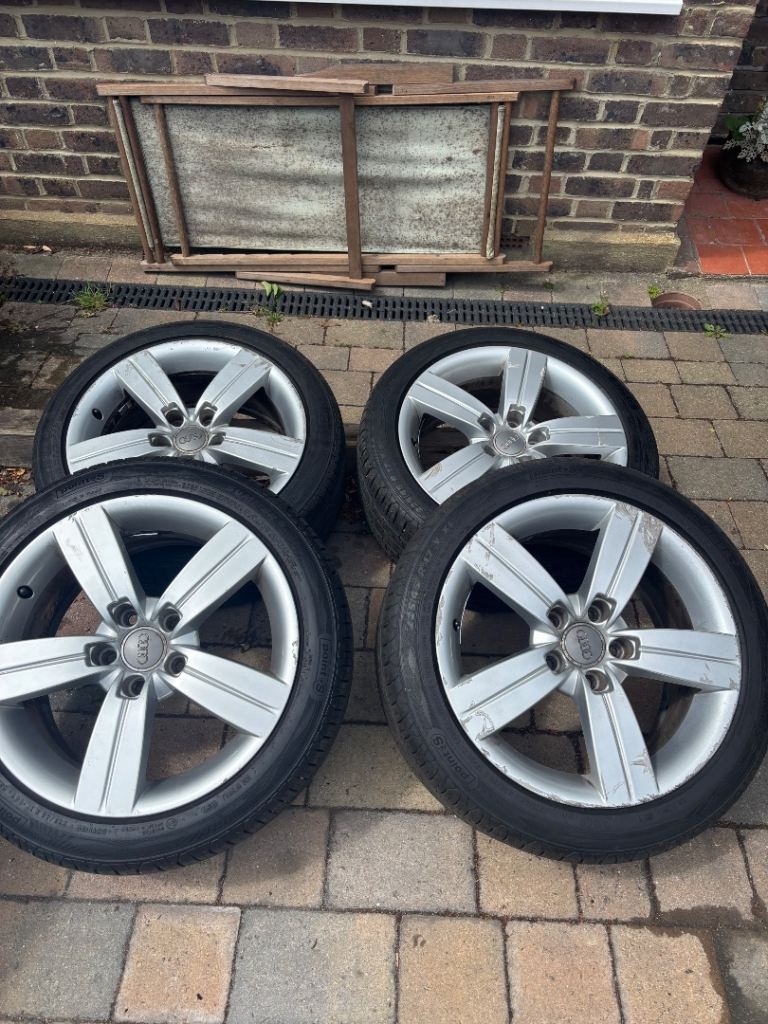 Audi TT mk2 8J 17"  8J0601025C alloy wheels & matching tyres 