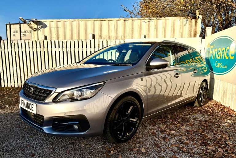 CAN'T GET CREDIT? CALL US! Peugeot 308 SW 1.2 PureTech Tech Edition - £199 DEPOSIT, £66 PER WEEK 