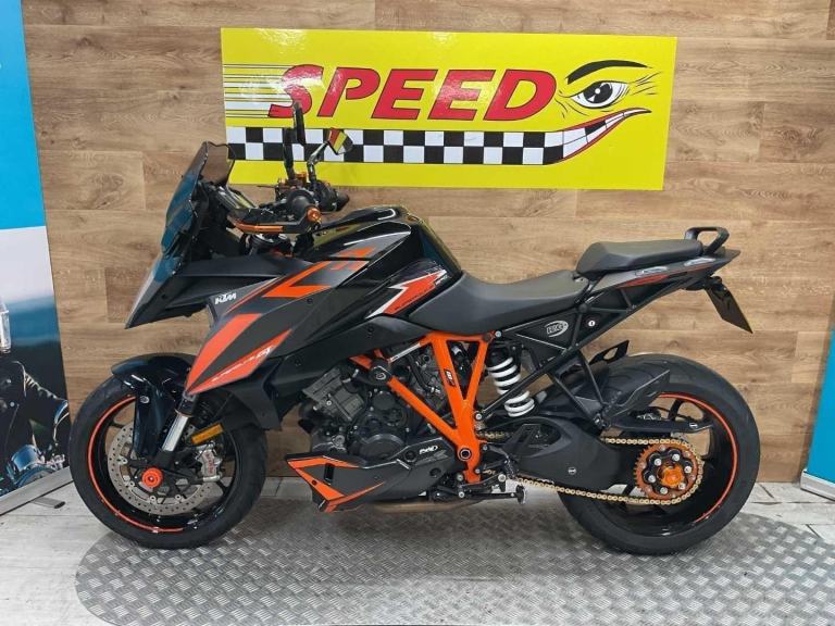 KTM 1290 SUPERDUKE GT