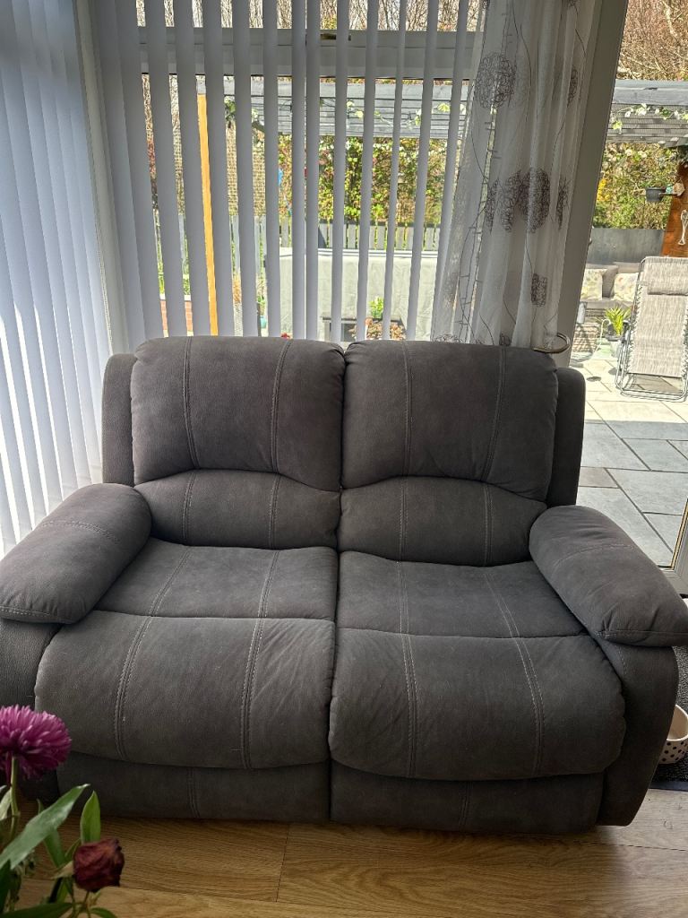 2seater recliner sofa 