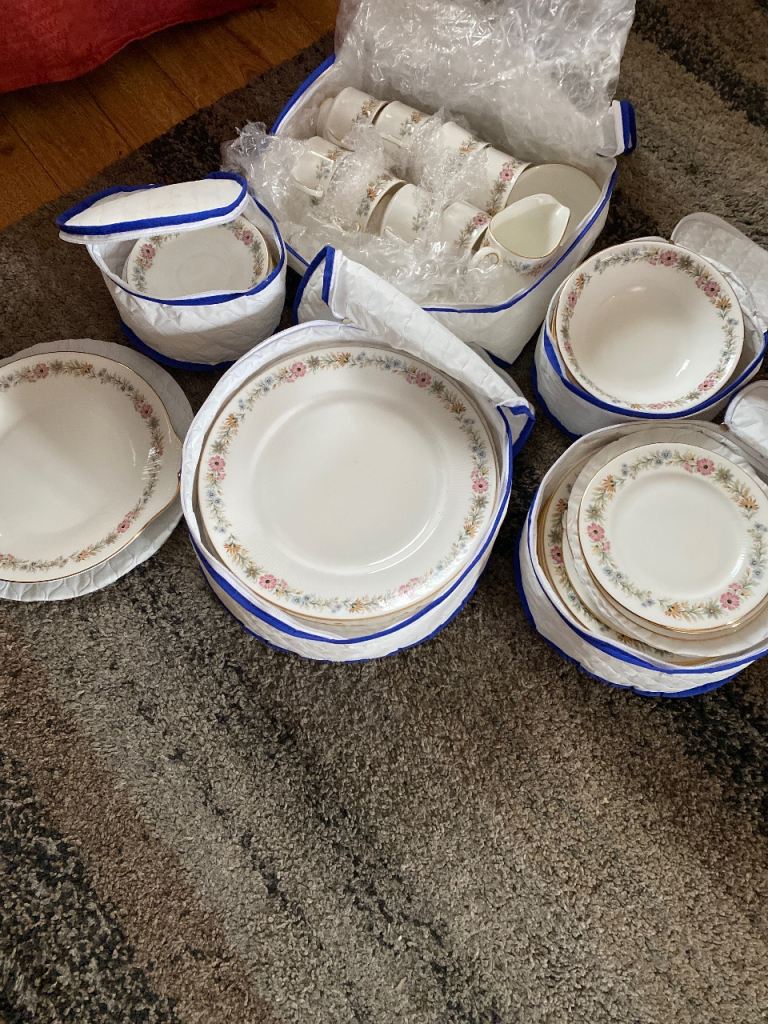Dinner set