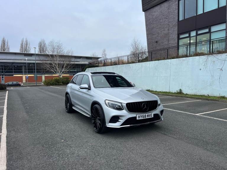 Mercedes-Benz GLC 220D  AMG Line Premium