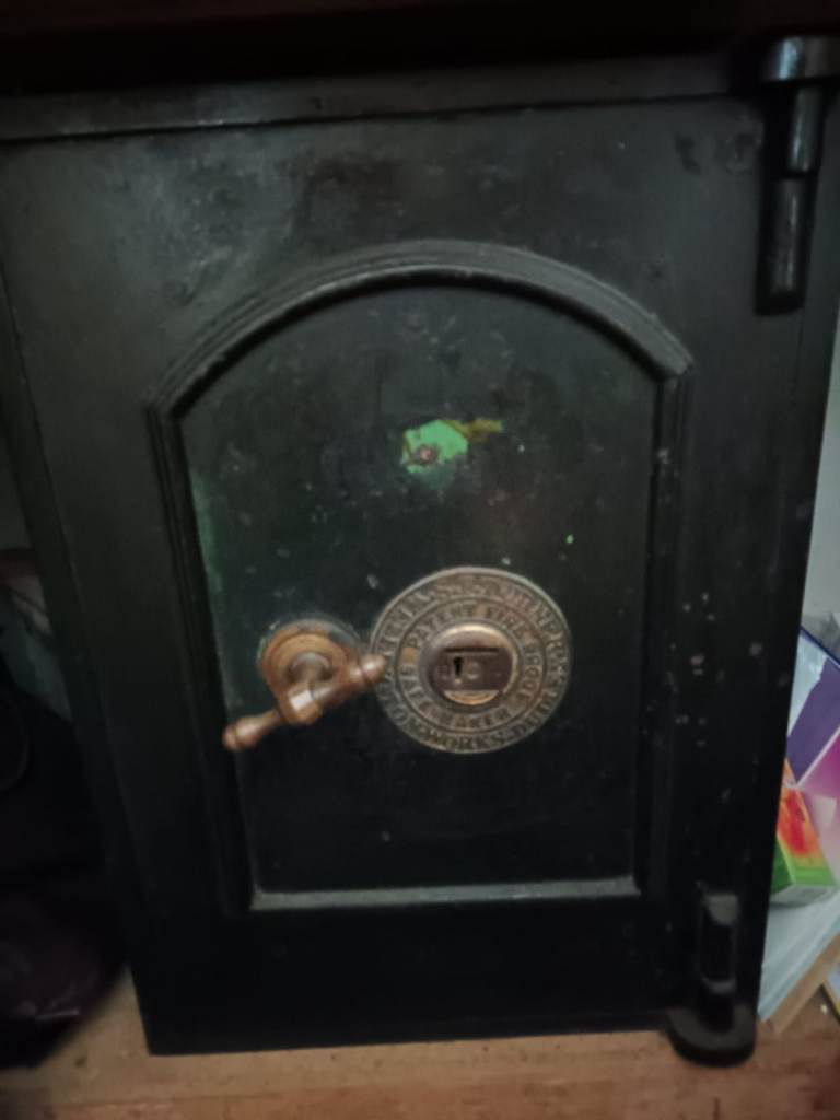 S R Turner safe