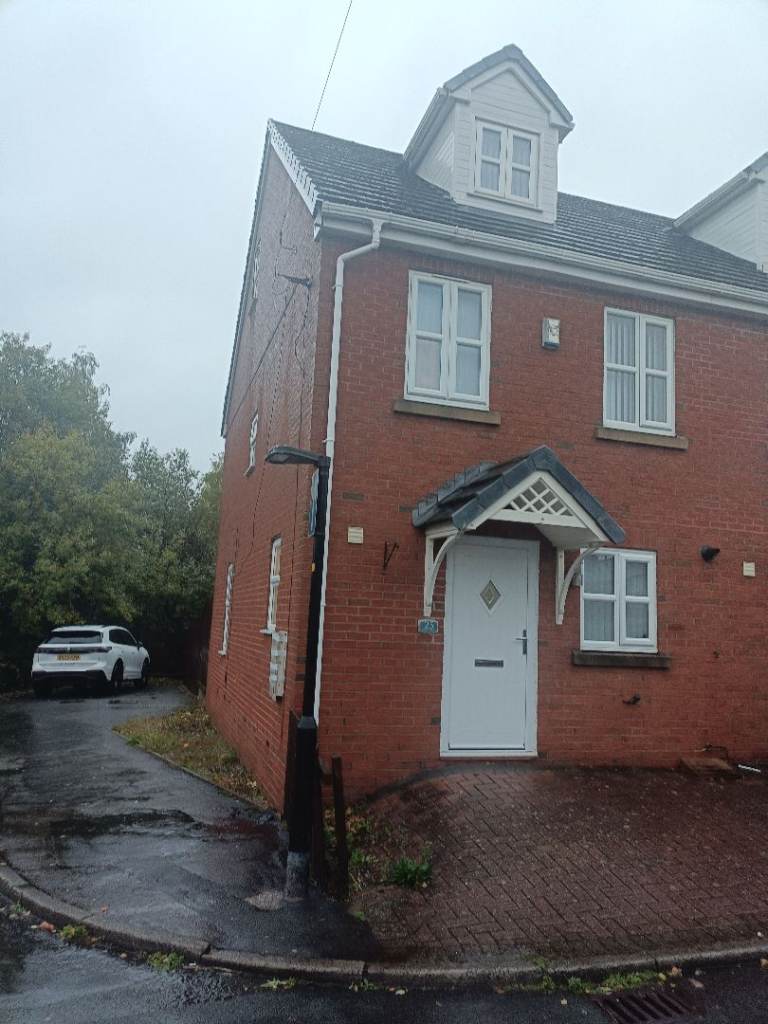 3 Bed Townhouse For Rent - Atherton M46