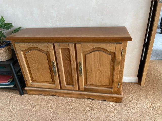 Wooden Sideboard Cabinet with 3 Doors – Good Condition